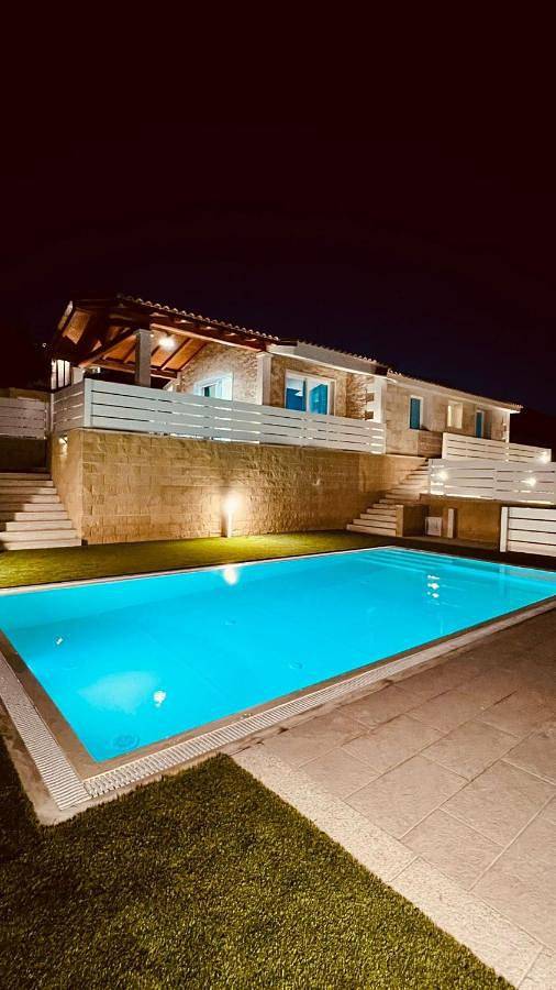 Villa per 6 persone, con panorama e piscina nonché giardino - 1
