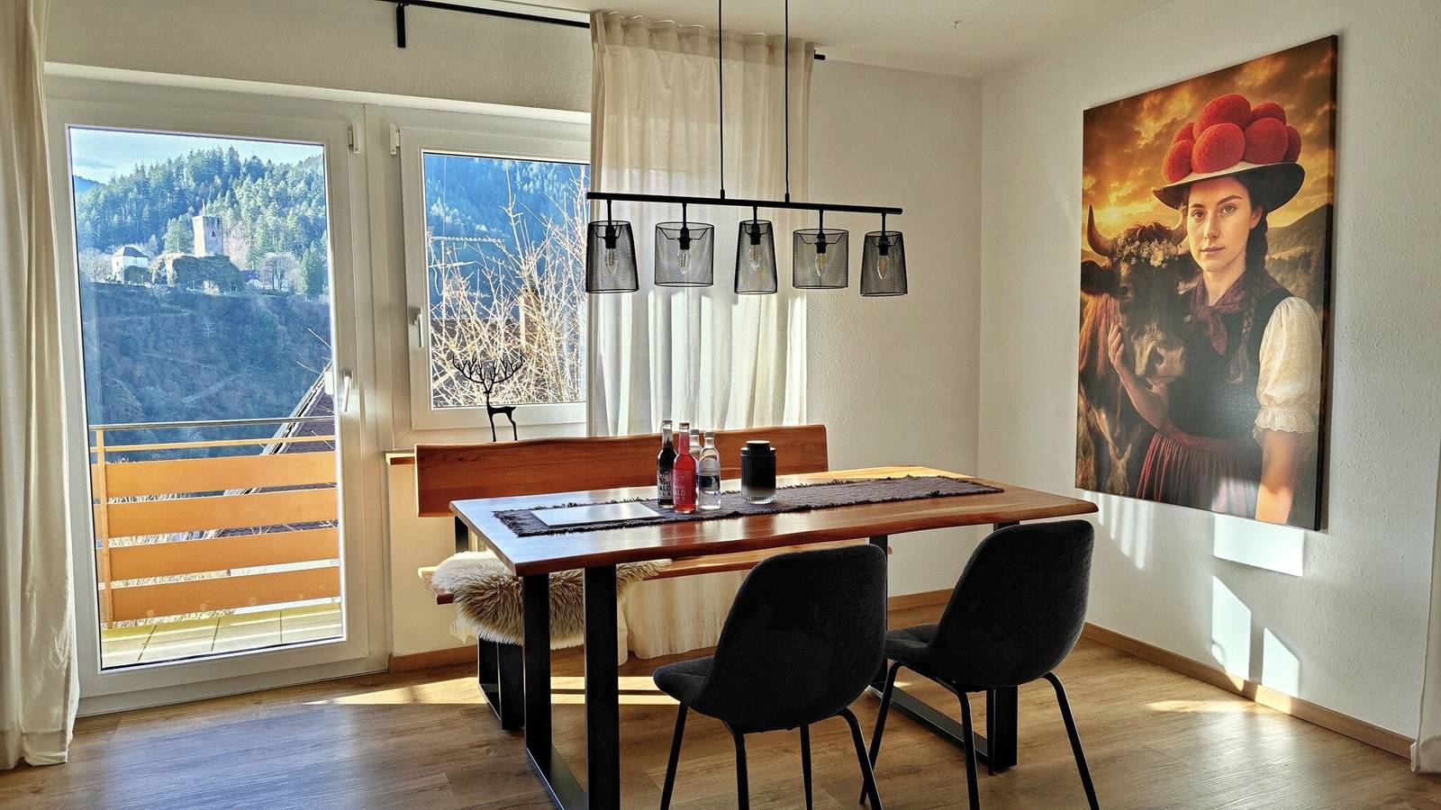 Ganze Wohnung, Ferienwohnung 'Schwarzwaldraum Schlossblick' mit Bergblick, Balkon und Wlan in Hornberg, Mittlerer Schwarzwald
