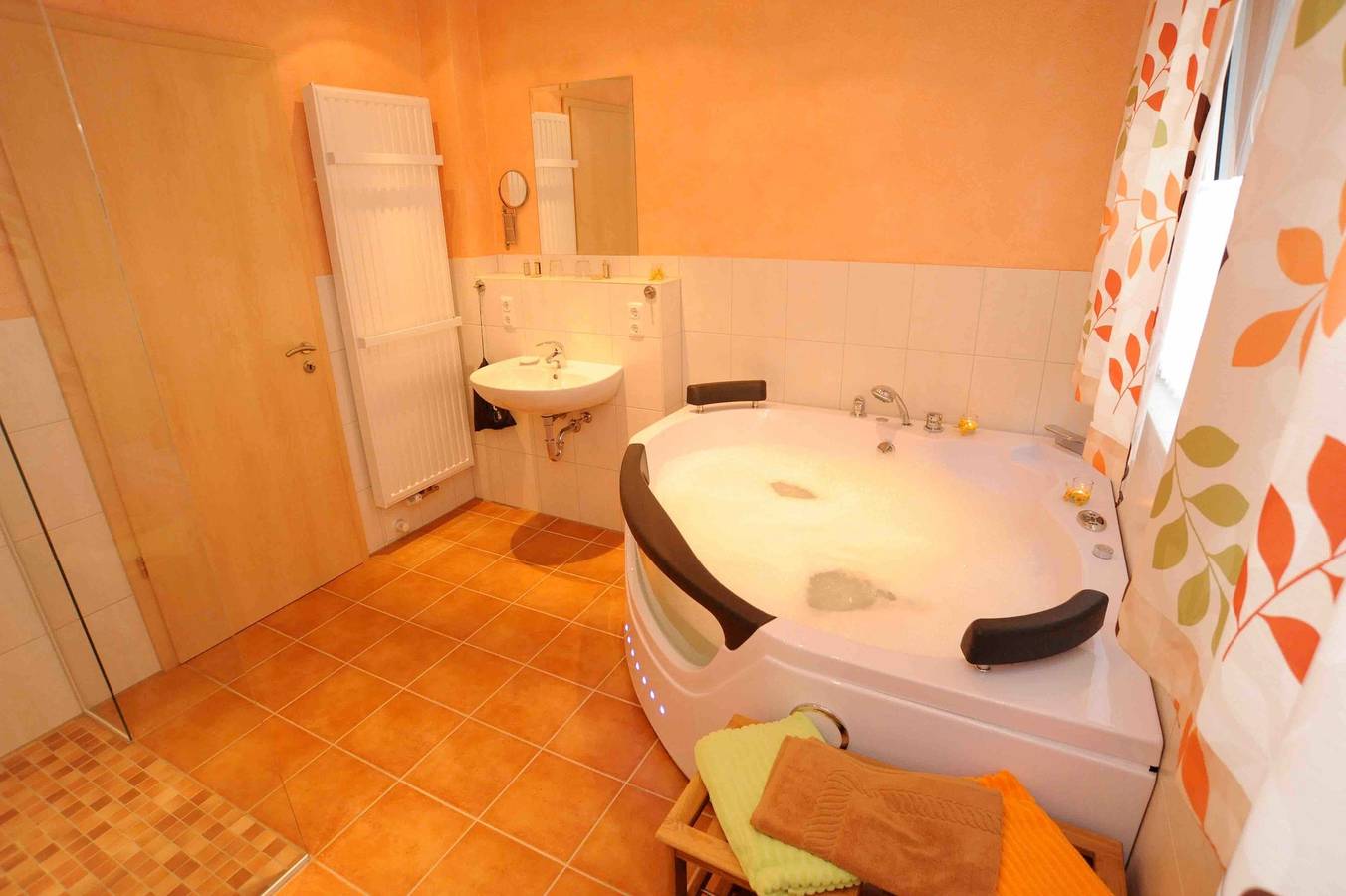 Ganze Ferienwohnung, Wetekams Ferienwohnung W5 in Diemelstadt, Waldecker Land