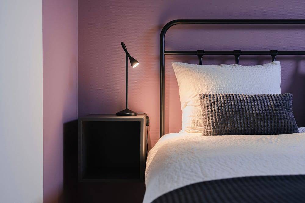 Luxury vacation home with sauna, 2 bedrooms and ensuite bathrooms in Zierikzee. in Zierikzee, Zeeuwse Kust