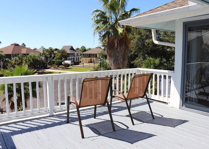 Vacation house for 7 people, with pool and terrace, with pets in Isle of Palms