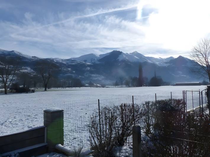 Entire apartment, Apartment 'Apt 1 En Duplex Pour 6 Pers' with Mountain View and Wi-Fi in Lau-Balagnas, Pyrenees National Park