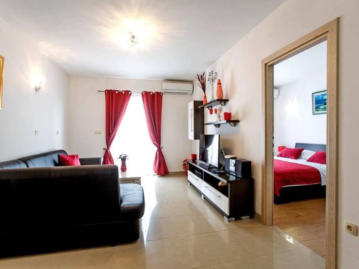 Ferienhaus für 16 Personen, mit Balkon und Terrasse sowie Garten und Pool in Pisak - 3