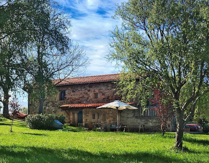Gîte pour 10 personnes, avec jardin dans Cantabrie