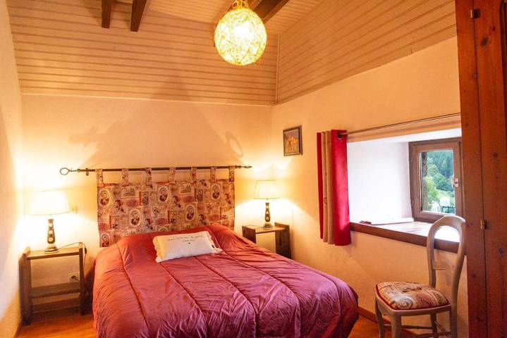 Location de vacances pour 6 personnes, avec jardin et terrasse dans Saint-Pierre-de-Nogaret - 4