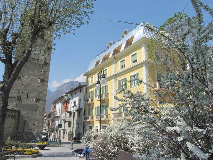 Hôtel pour 3 personnes, avec piscine et jacuzzi ainsi que sauna et terrasse, animaux acceptés dans Saint-Vincent - 2