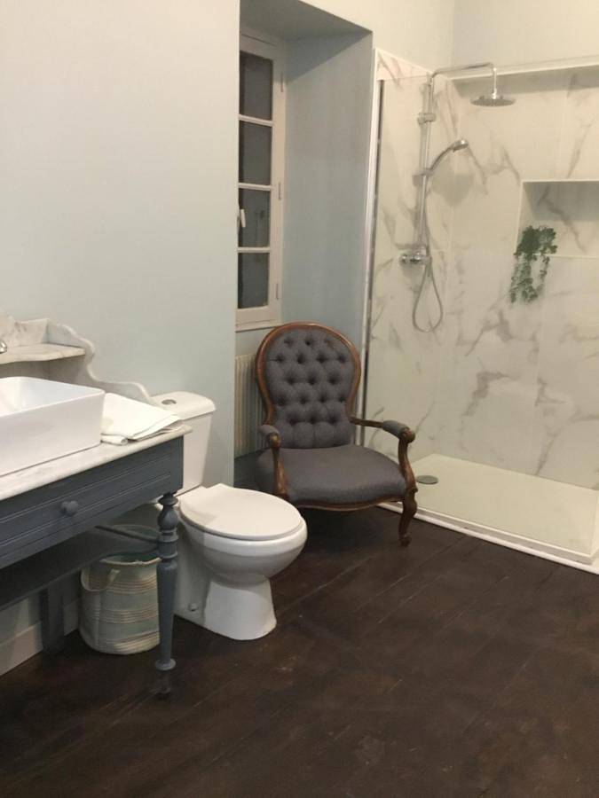 Location de vacances pour 2 personnes, avec jardin ainsi que balcon et vue dans Rivières (Charente) - 2