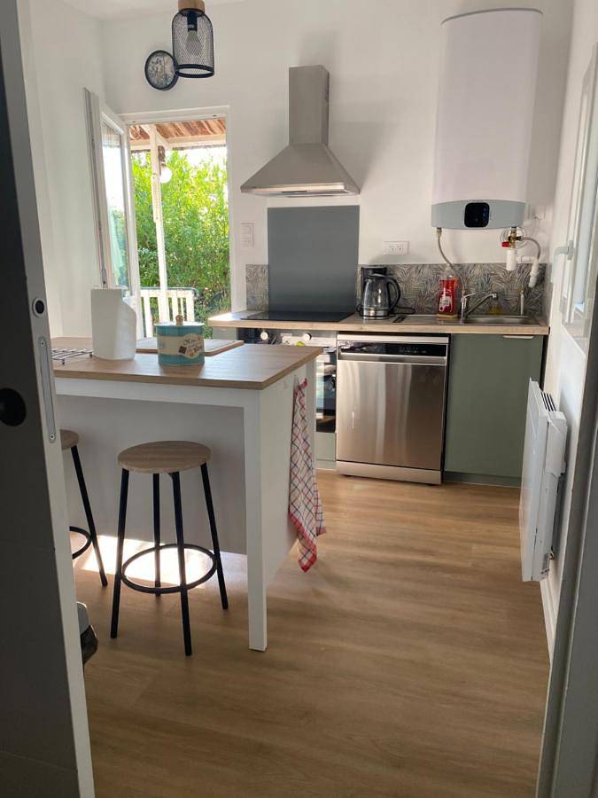 Location de vacances pour 2 personnes, avec vue et terrasse dans Saint-Priest-Taurion - 3