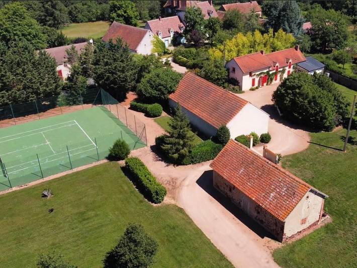 Gîte pour 6 personnes, avec jardin ainsi que terrasse et jacuzzi
