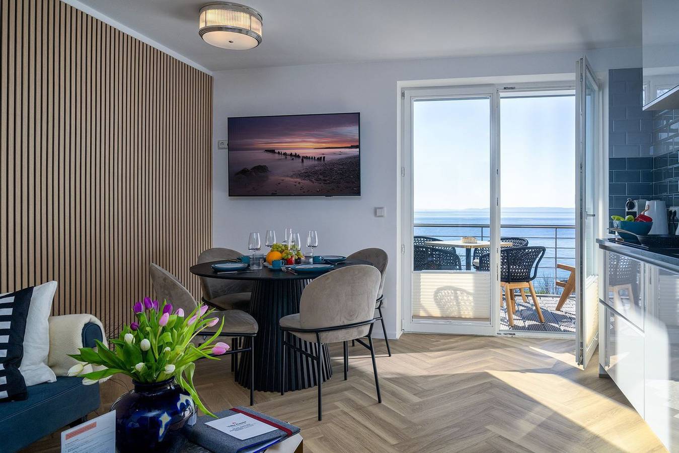 Apartamento entero, Fewo Meerzeit - Balkony, Sauna, Sea View in Sassnitz, Parque Nacional de Jasmund