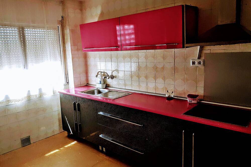 Entire apartment, Excellent apartment in the Aragonese Pyrenees in Sabiñánigo, Spanish Pyrenees