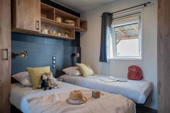 Location de vacances pour 2 personnes, avec jardin ainsi que terrasse et vue dans Plage Kersiny - 3