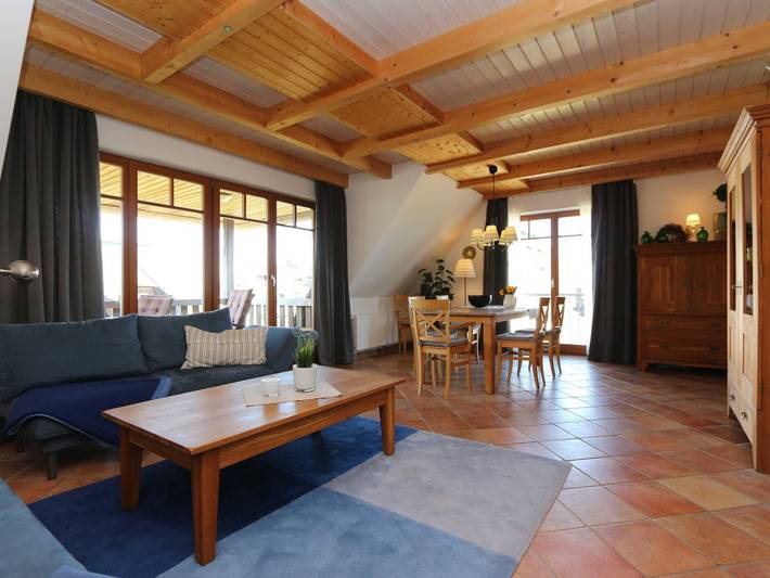 Ferienwohnung für 4 Personen, mit Ausblick und Garten sowie Balkon und Seeblick, kinderfreundlich in Loddin