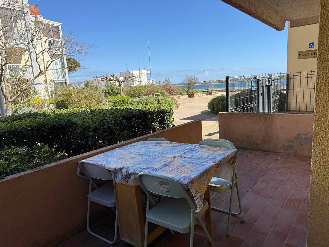 Ganze Wohnung, Gruissan: Gemütliche Wohnung für 6 Personen, 20m vom Strand in Gruissan (Ville), Gruissan