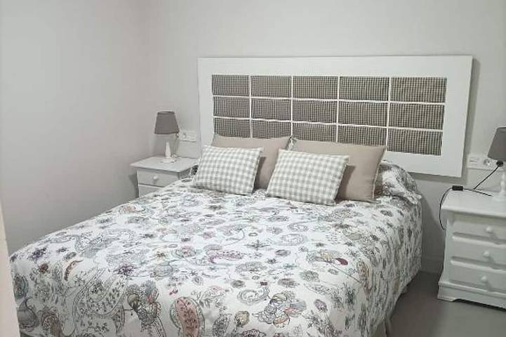 Entire apartment, Marea Apartamento Bien Ubicado y Equipado in Adra, Costa de Almería