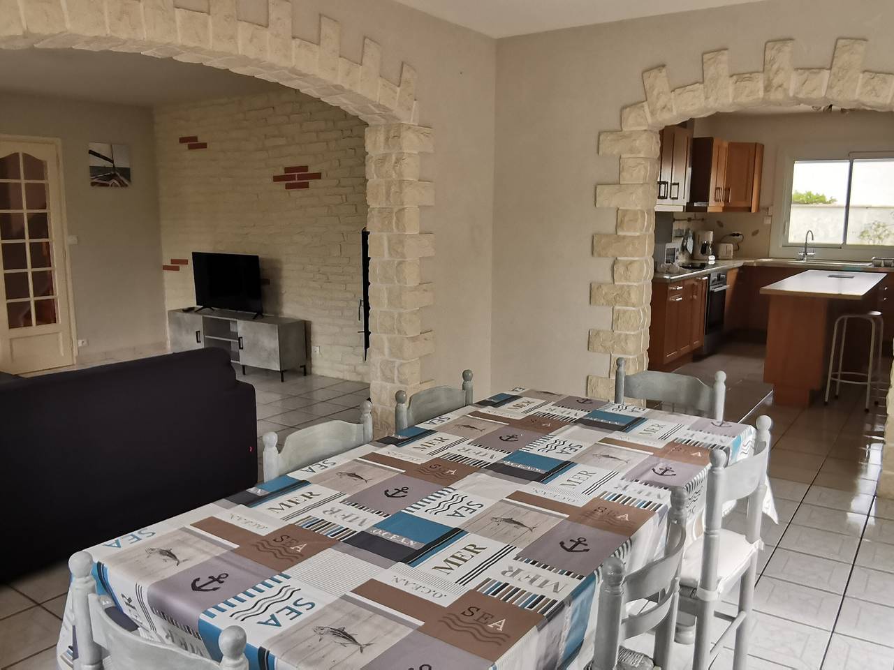 Grande maison indépendante 4 chambres, animaux admis, à 600m de la plage in La Tranche-sur-Mer, Vendée