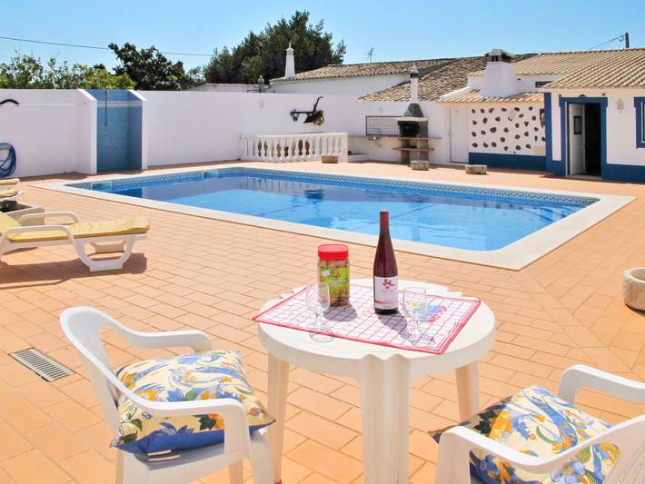 Ferienhaus für 8 Personen, mit Terrasse und Garten an der Algarve - 2