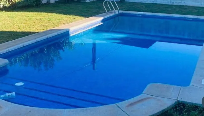 Maison de vacances pour 4 personnes, avec vue et vue sur le lac ainsi que balcon et piscine - 1
