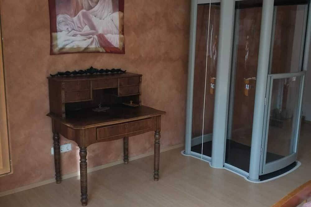 Modernly furnished villa with a spectacular view of the Rhine in Trechtingshausen, Mittelrhein