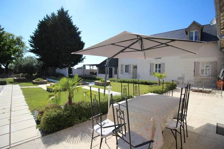 Location de vacances pour 8 personnes, avec piscine et jardin, adapté aux familles à Betz-le-Château - 4