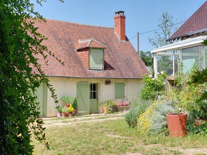 Chambre d’hôte pour 2 personnes, avec jardin et piscine à Menetou-Couture