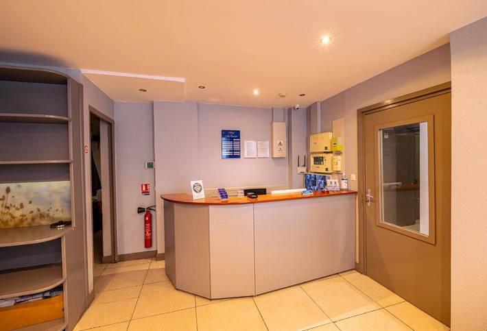 Hôtel pour 2 personnes dans Le Palais De La Glace - 2