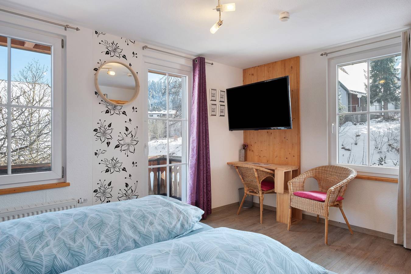 Entire apartment, Apartment 'Ferienwohnung 2 Personen' with Shared Garden, Balcony and Wi-Fi in St. Georgen im Schwarzwald, Central Black Forest