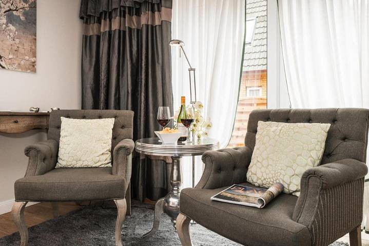 B&b, mit Terrasse und Garten sowie Pool und Sauna in Westerland - 4
