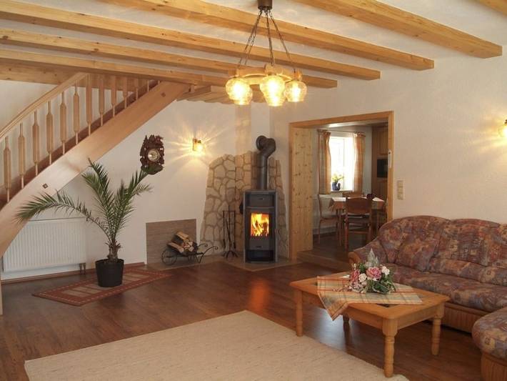 Ferienhaus in Neuhaus mit Schwimmbecken in Neuhaus am Rennweg, Rennsteig