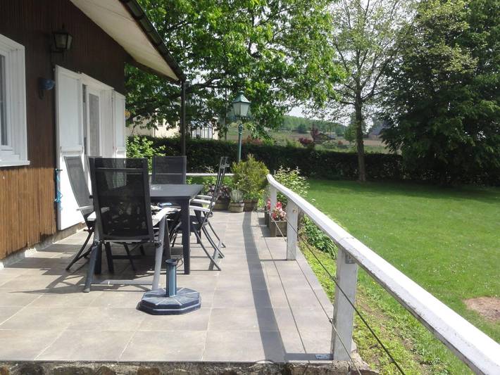 Peaceful Chalet in Transinne with Patio in Libin, Neufchâteau und Umgebung