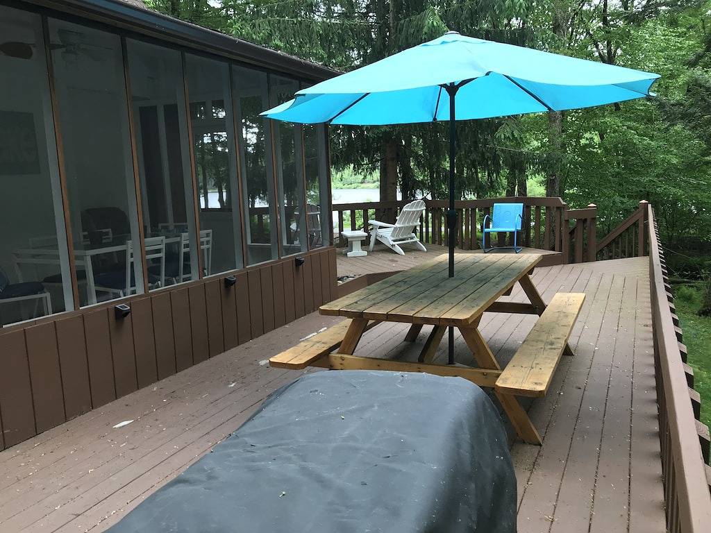 Entspannende Seeufer, ruhig, privat, sehr sauber. Ideal für Gruppen und Familien. in Smallwood, Sullivan County