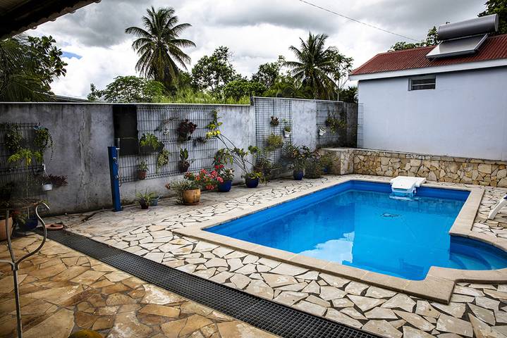 Bungalow para 4 personas, con jardín además de piscina y terraza - 1