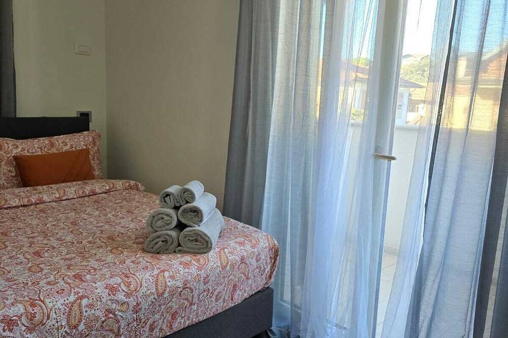Appartamento intero, Appartamento Int. 6, Appartamento 6 in Marina di Massa, Massa
