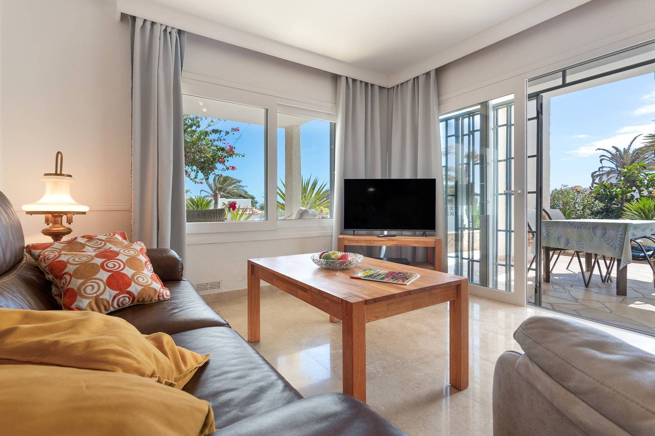 Holiday Chalet 'Chalet Poris' with Sea Views, Private Pool and Wi-Fi in Porís de Abona, South Tenerife