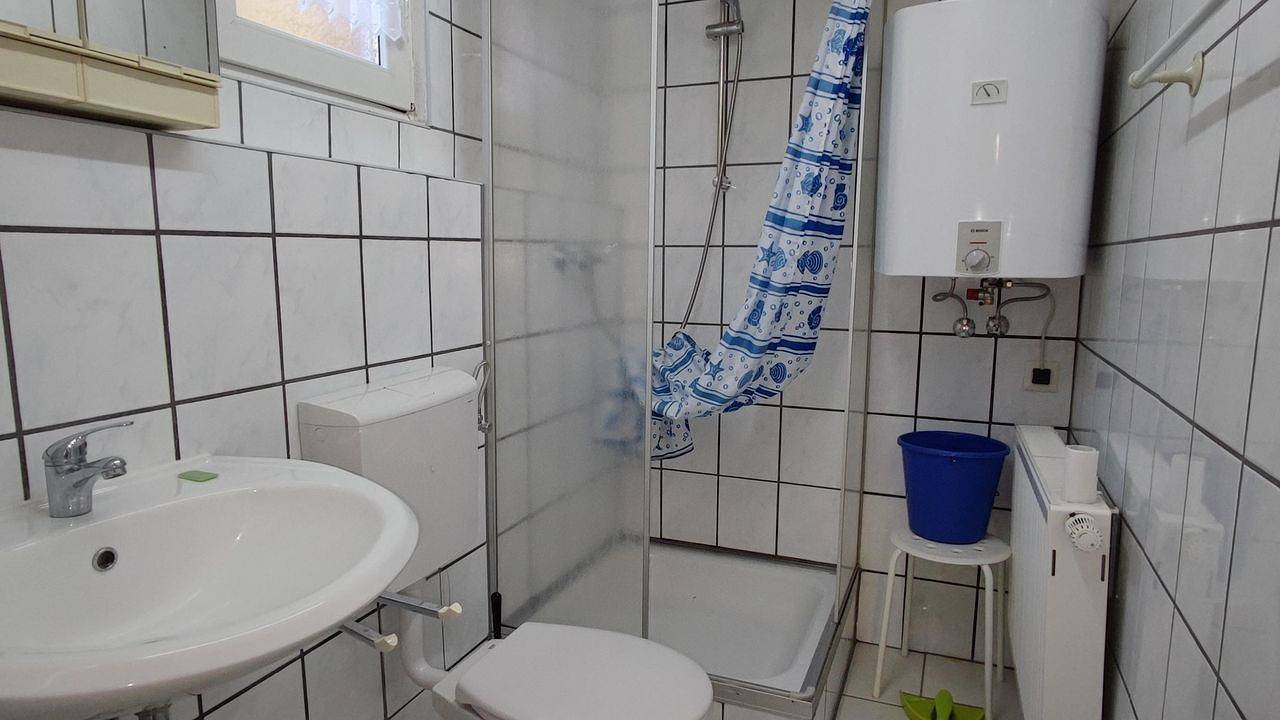 Ganze Ferienwohnung, Hütte für 2 Personen (20 m²) in Schleusingen in Erlau, St. Kilian