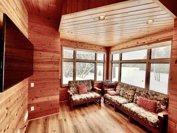 Chalet for 16 Guests in Algonquin Provincial Park, Muskoka, Picture 4