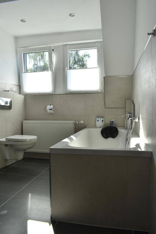 Ganze Wohnung, Schöne Wohnung in Oberhausen in Oberhausen, Ruhrgebiet