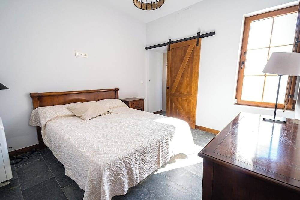 Beautiful house in Oviedo by bebalmy in Oviedo, Montagne Cantabriche