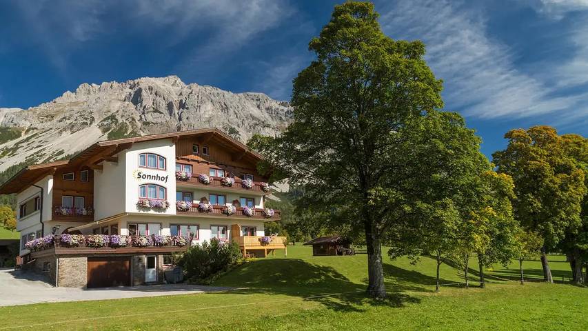 Vakantiewoning voor 3 personen, with tuin and sauna as well as balkon in Ramsau am Dachstein