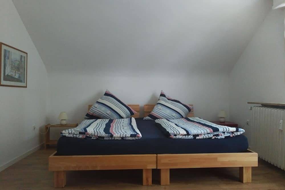 Entire apartment, For city trip and recreation: Apartment in a beautiful panoramic location! in Ziegelhausen (Heidelberg), Heidelberg