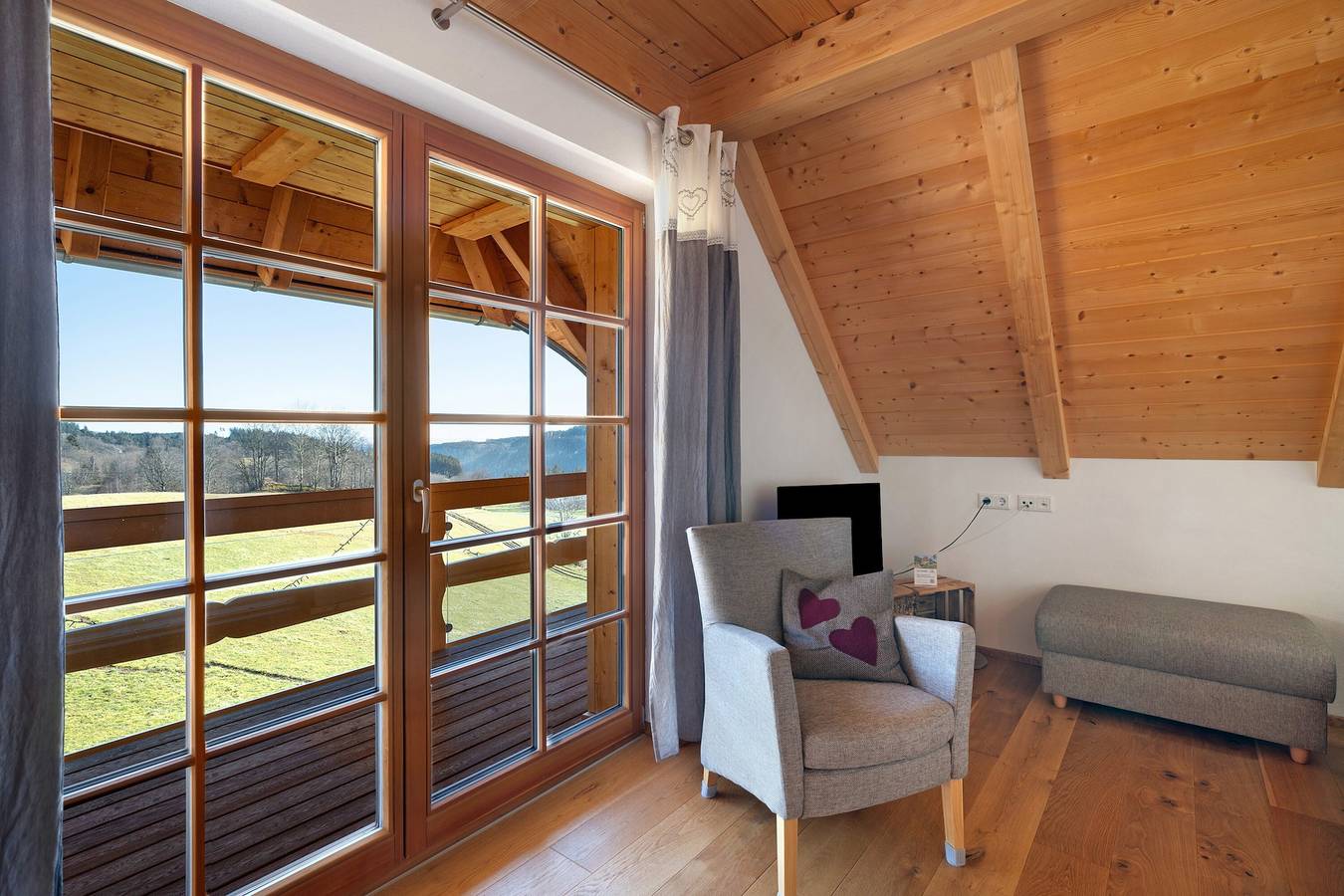 Ganze Wohnung, Ferienwohnung "Glasbläser" mit Gemeinschaftsgarten, Balkon und Wi-Fi in Raitenbuch (Lenzkirch), Lenzkirch