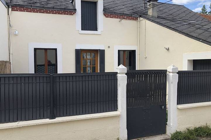 Ganze Wohnung, In the heart of the Sologne, single-storey apartment with patio in Romorantin-Lanthenay, Sologne