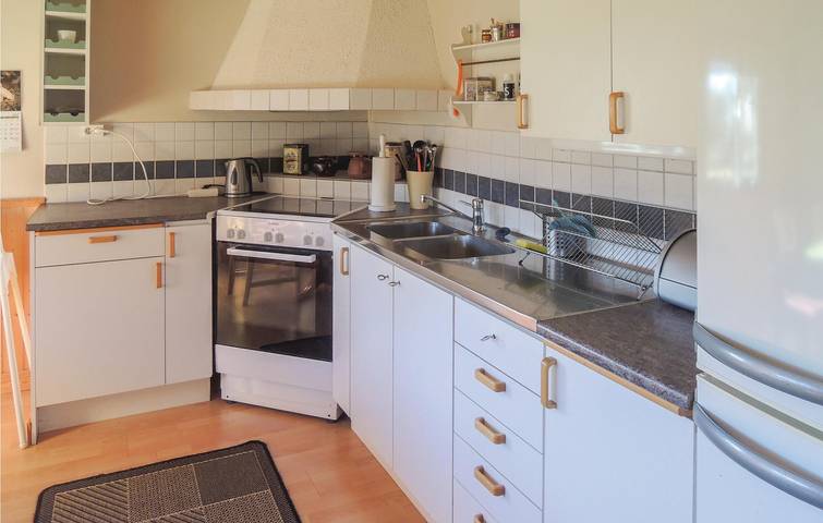 Ferienhaus für 6 Personen, mit Terrasse und Seeblick am Bunn - 2