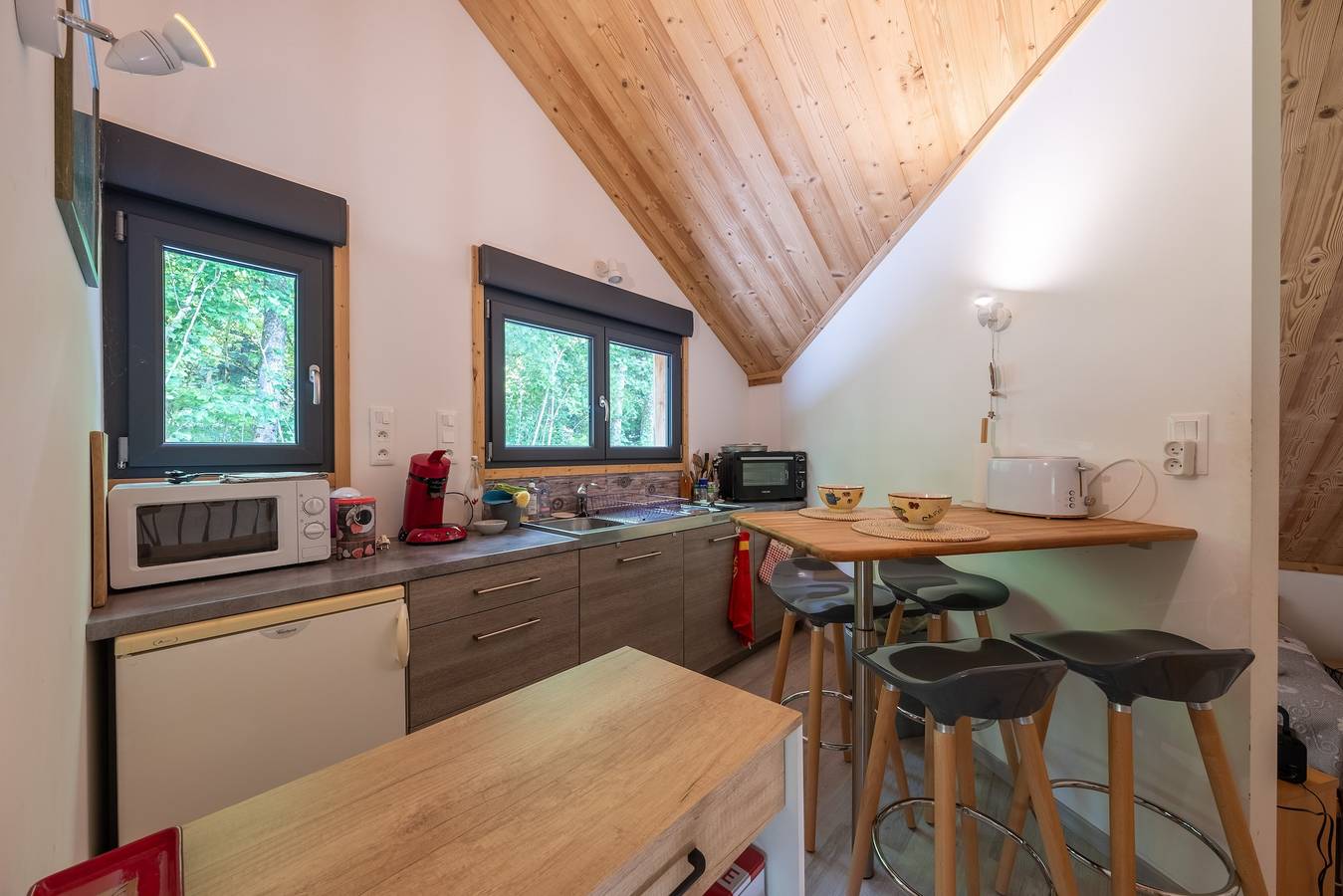 Estúdio inteiro, Gîte « La Sittelle » com jardim e Wi-Fi in La Bourgonce, Saint-Dié-des-Vosges