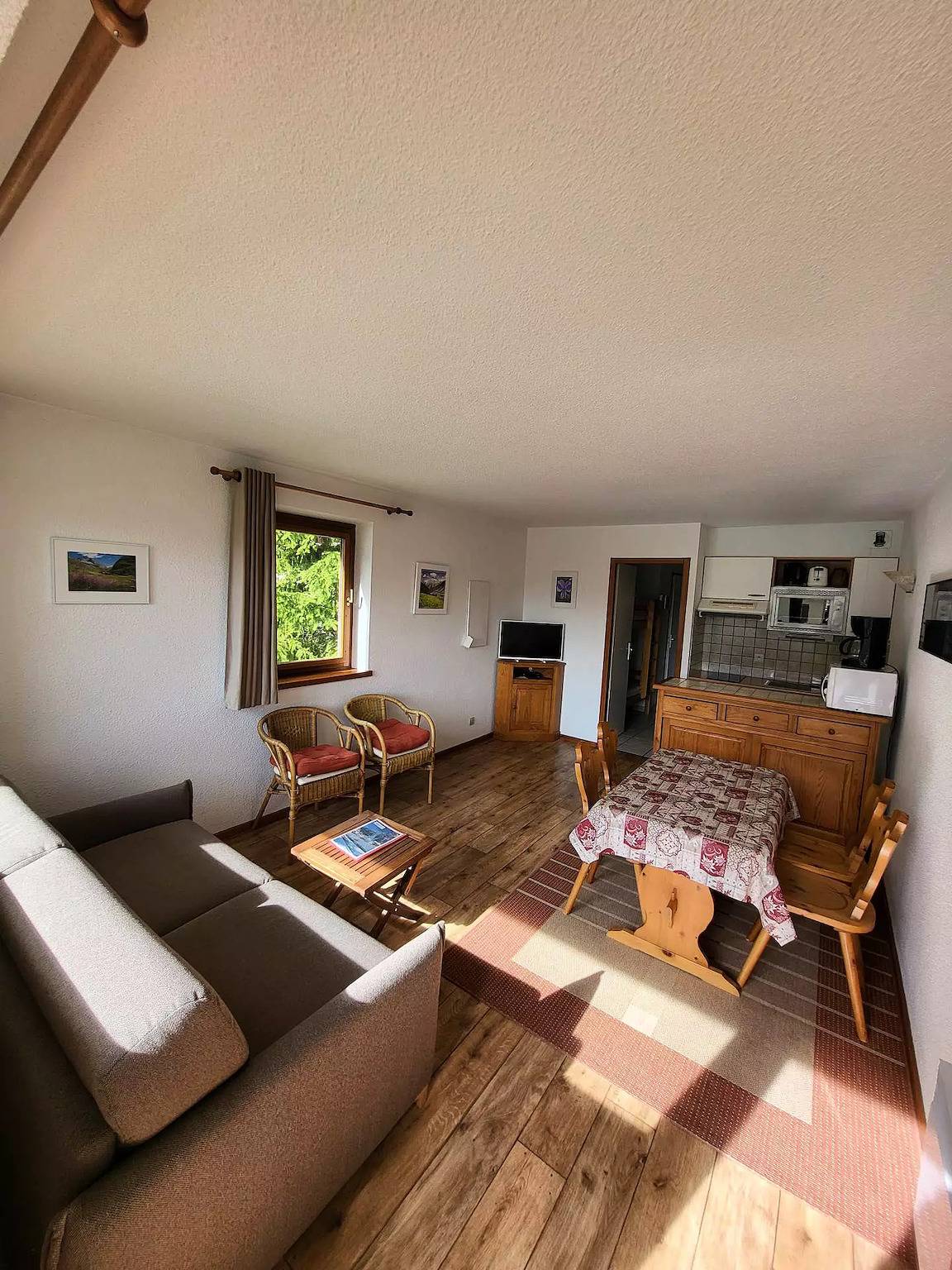 Entire apartment, Apartment 2 rooms mountain corner - 4 people in Bessans, Saint-Jean-de-Maurienne region