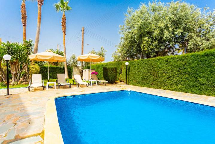 Villa voor 9 personen met balkon in Πόλις Χρυσοχούς, Zuid Cyprus