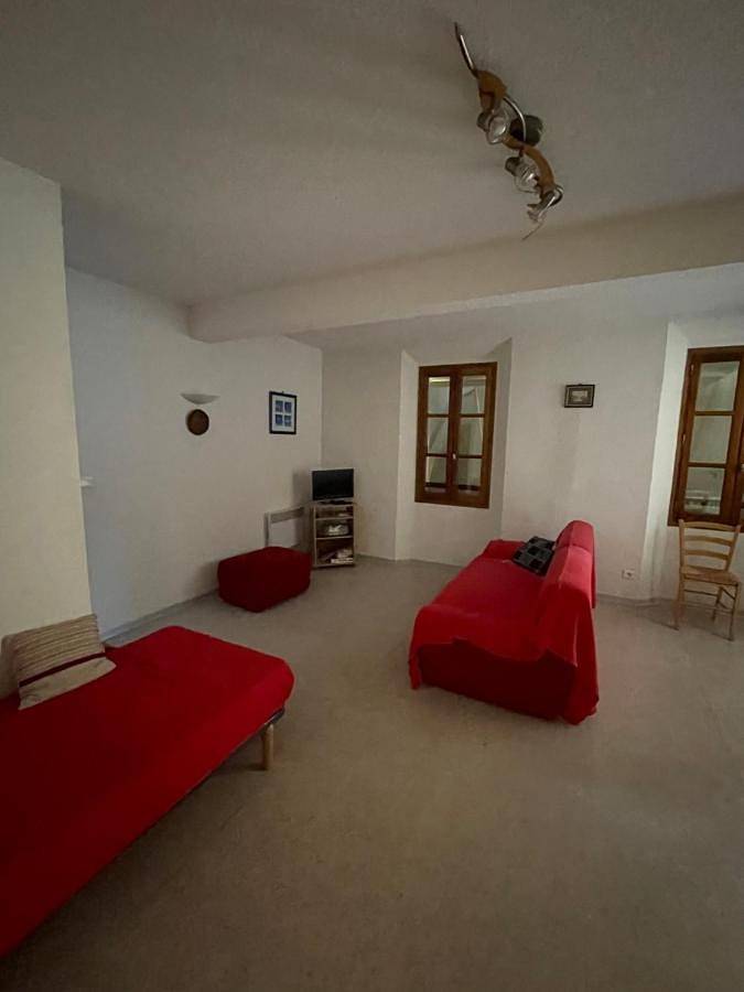 Two-Bedroom House in Pézilla-de-Conflent, Parc naturel régional Corbières-Fenouillèdes