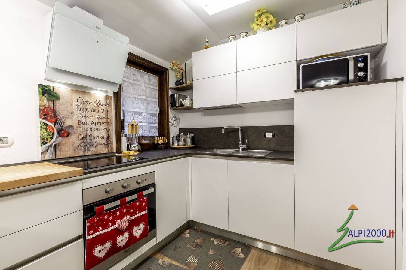 Ganze Ferienwohnung, Ferienwohnung für 4 Personen mit Balkon in Canazei, Dolomiti Superski