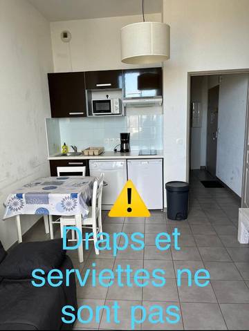 Gîte pour 3 personnes, avec vue et piscine dans Plage Tres-Cadec