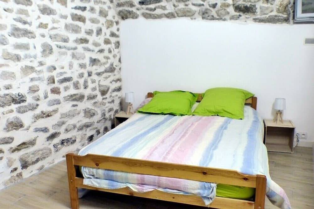 Geheel appartement, Atypical apartment in the city center of Ollioules in Ollioules, Toulon regio